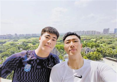 亚洲五月激情综合图片区